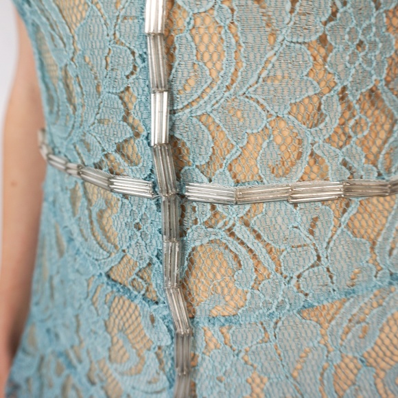 VERA WANG Lavender Label Seafoam Lace Beaded Dress - Picture 8 of 8